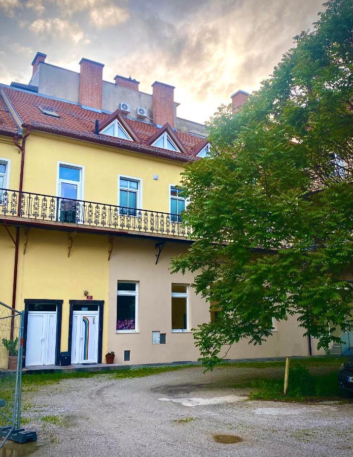 Rainbow House Rooms Maribor Ngoại thất bức ảnh